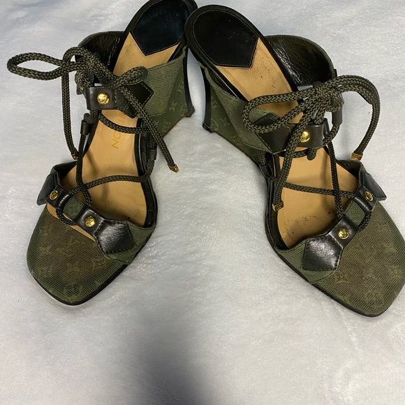Authentic Louis Vuitton Wedge sole Sandals - Picture 4 of 5